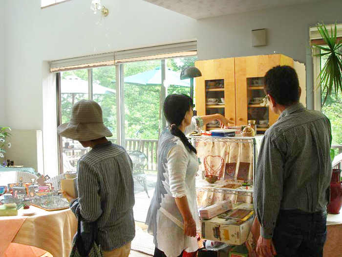 山梨◆八ヶ岳／Flaming June・・・情熱の月にラッキーな物々交換「楽喜市」【八ヶ岳南麓・高根の里だより】