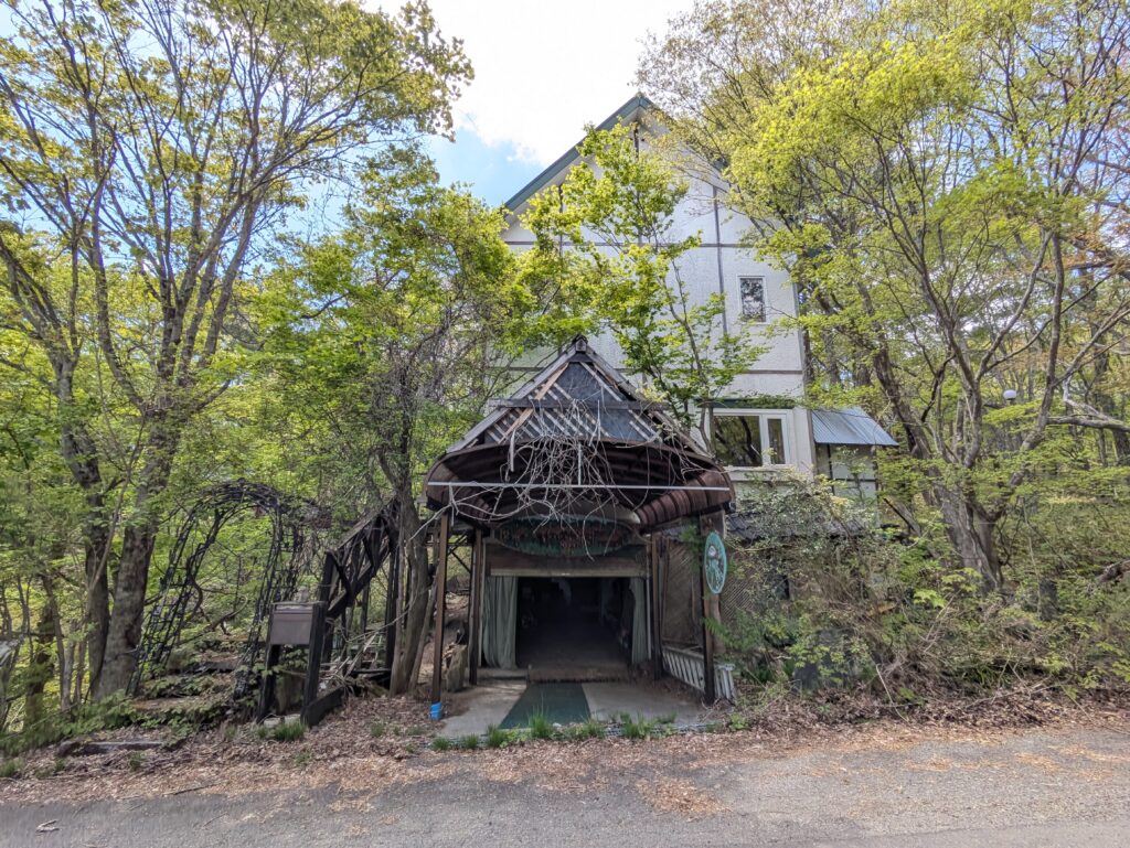 羽鳥湖高原で日当たりの良く閑静な環境、随所にこだわりを感じる