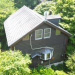 秩父の市街地から近し静寂に包まれた森の住まい