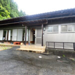 東栄町のメインストリートにリフォーム済みの人気の平屋建て